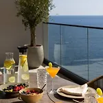 Luxury D&d With Sea Access