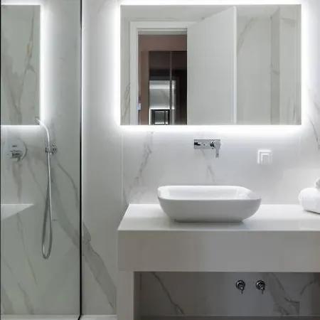 Luxury D&d With Sea Access *