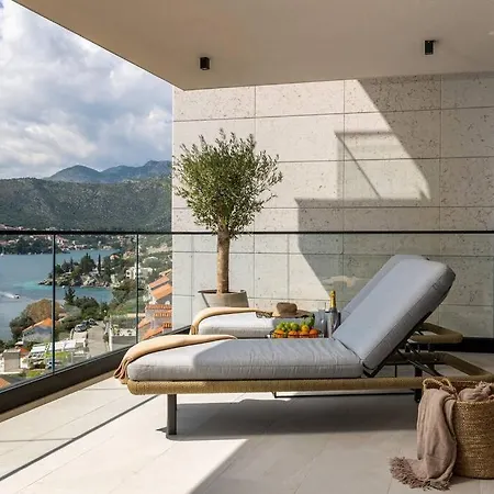 Luxury D&d With Sea Access