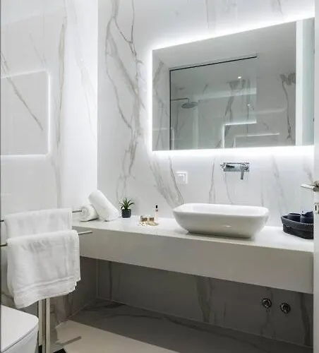 Luxury D&d With Sea Access 아파트 자톤