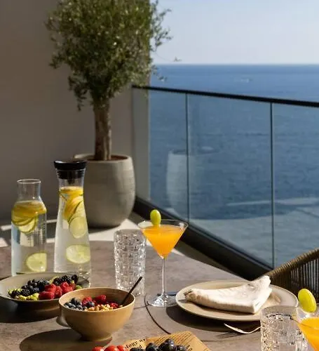 Luxury D&d With Sea Access