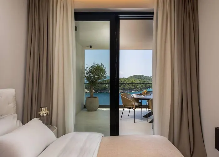 Luxury D&d With Sea Access 자톤