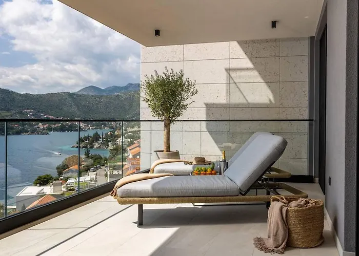 Luxury D&d With Sea Access